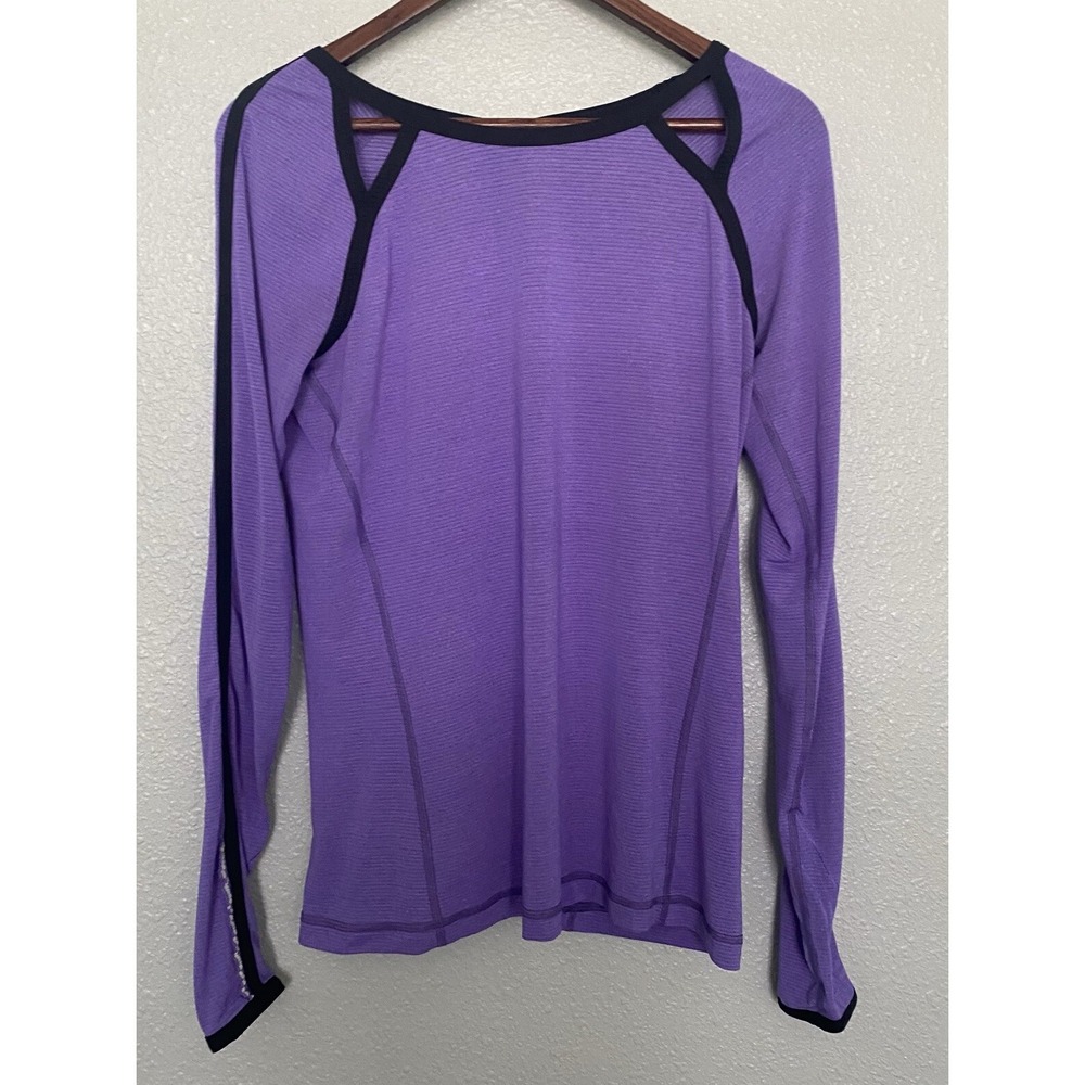 lululemon womens Long Sleeve Team Spirit Running Shirt‎ Purple W/Thumb Holes 6